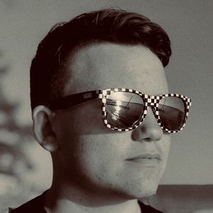 Meet your Posher, Cody